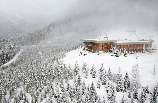 アダマンツロッジ外観