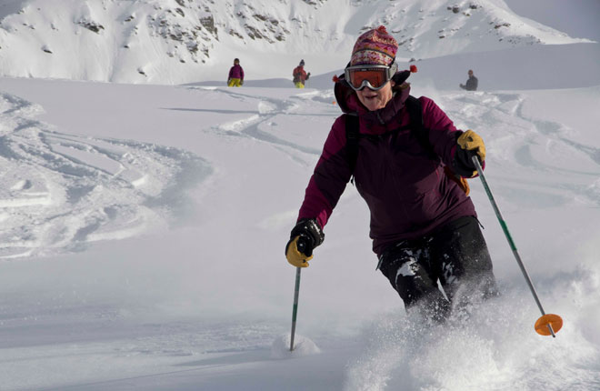 カリブースヘリスキーの様子